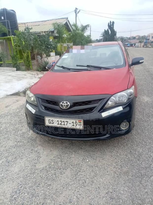 Toyota Corolla 2013 Red