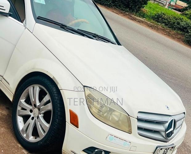 Mercedes-Benz C300 2011 White