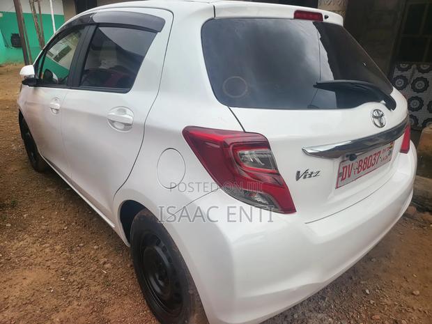 Toyota Vitz 2014 White