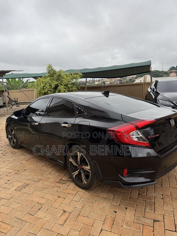 Honda Civic Touring 4dr Sedan (1.5L 4cyl) 2017 Black