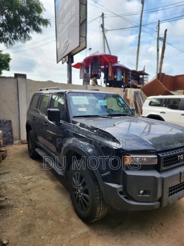 New Toyota Land Cruiser Prado 2.8 2024 Black