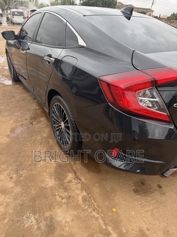 Honda Civic Touring Sedan 2018 Black
