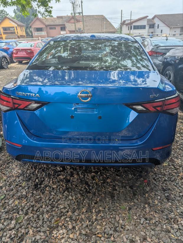 Nissan Sentra 2023 Blue