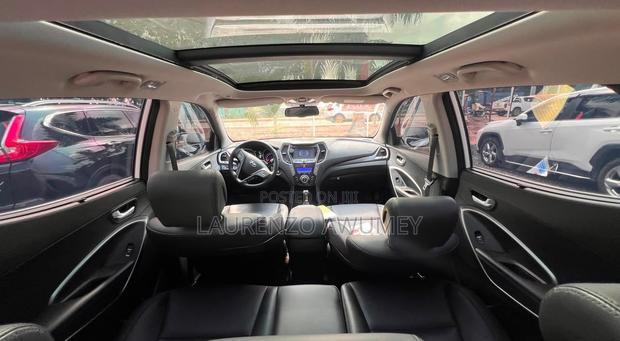 Hyundai Santa Fe 2015 White