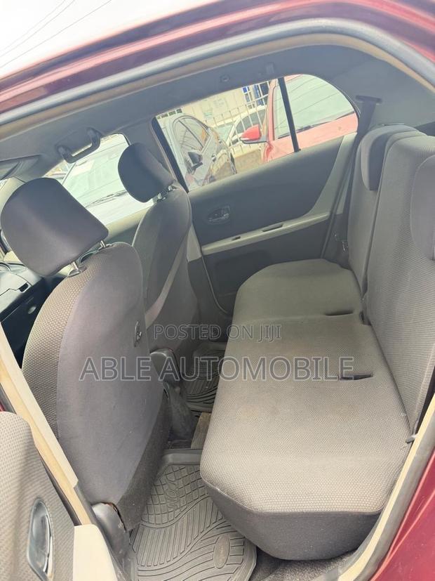 Toyota Vitz 1.3 AWD 5dr 2010 Brown