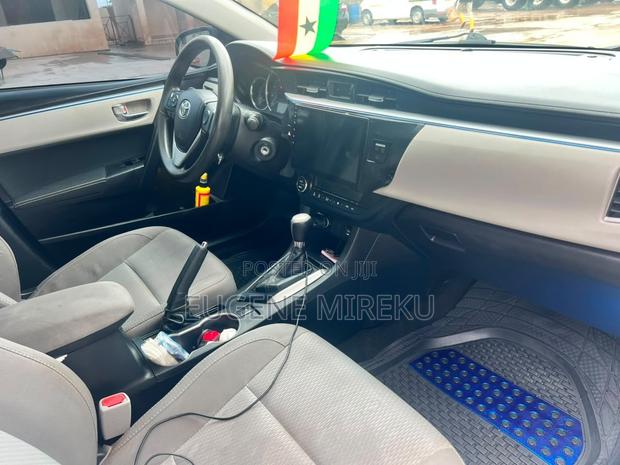 Toyota Corolla 2016 Silver
