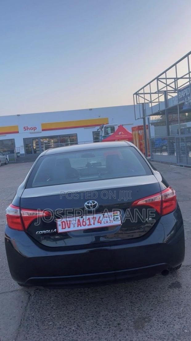 Toyota Corolla LE Eco (1.8L 4cyl 2A) 2018 Black