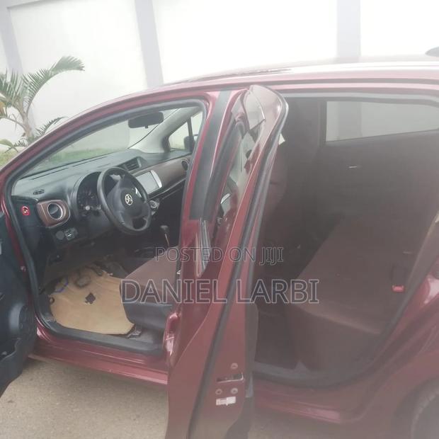 Toyota Vitz 2012 Brown