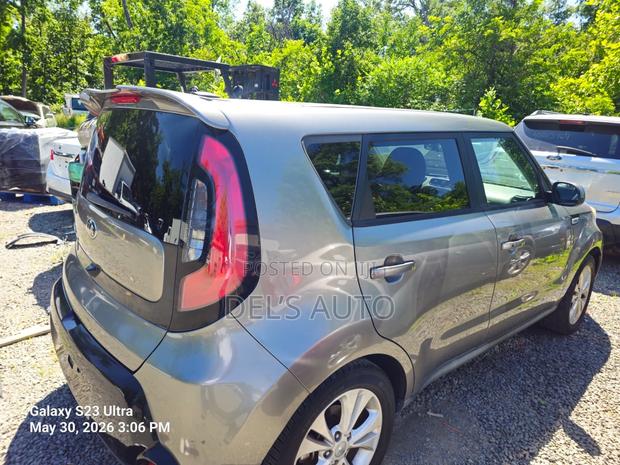 Kia Soul Base Hatchback 2016 Gray