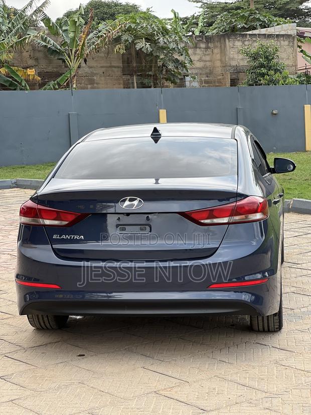 Hyundai Elantra 2016