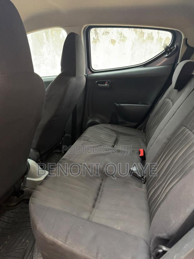 Nissan Pixo 1.0 FWD 2012 Gray