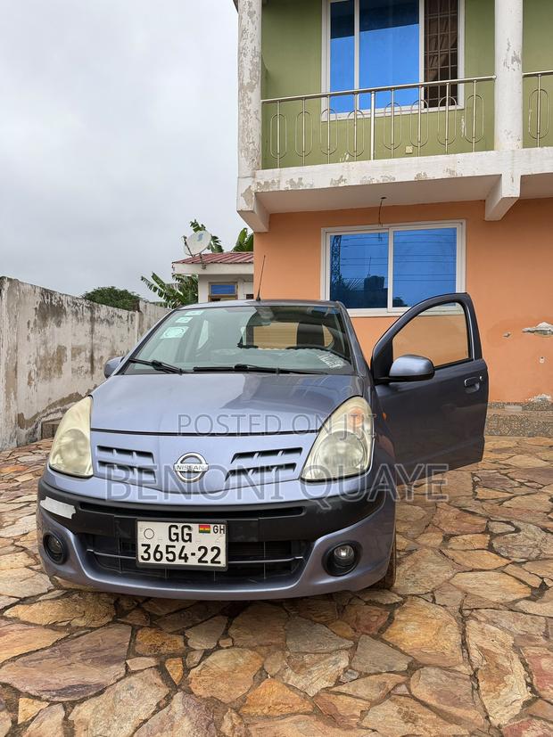Nissan Pixo 1.0 FWD 2012 Gray