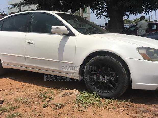 Nissan Altima 2.5 S 2007 White