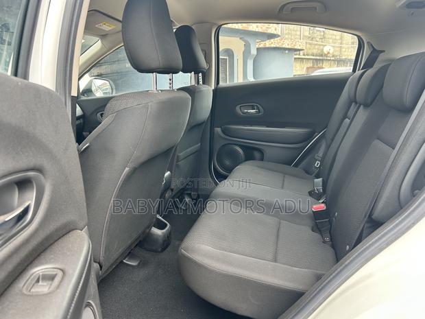 Honda HR-V EX FWD 2019 White