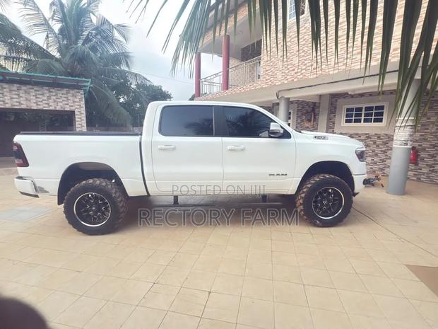 Dodge RAM 1500 5.7 Petrol RWD 2019 White
