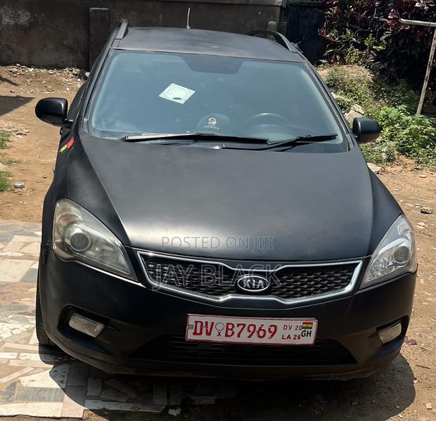 Kia Ceed 1.6 CVVT SW 2011 Black