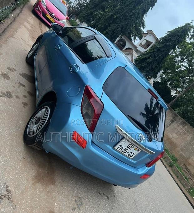 Toyota Vitz 2012 Blue