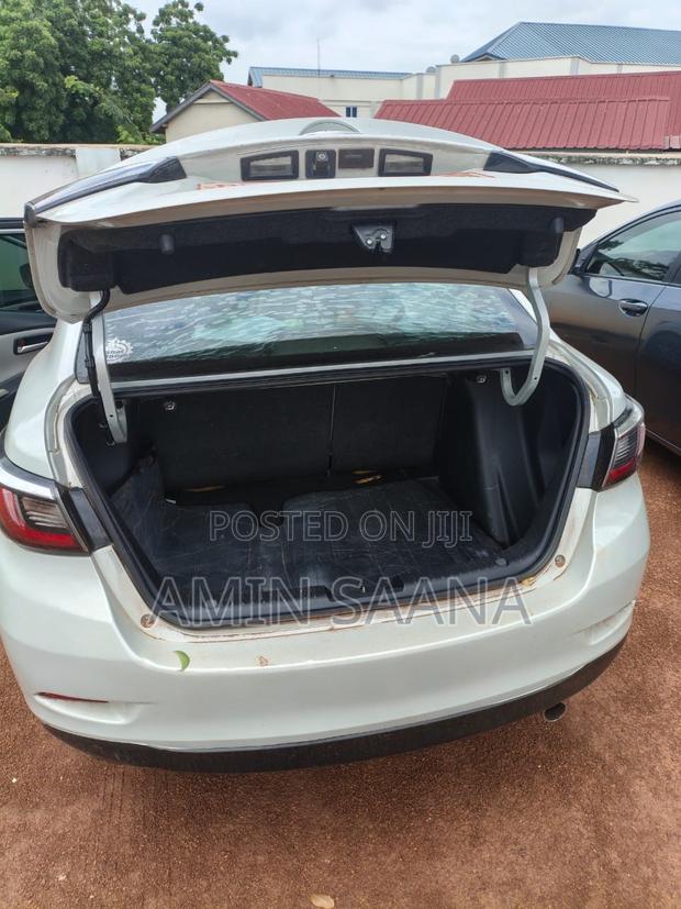 Toyota Yaris iA 1.5 FWD 2019 White