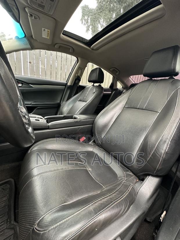 Honda Civic Touring 4dr Sedan (1.5L 4cyl) 2017 Gray