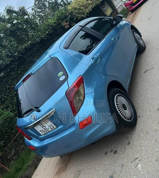 Toyota Vitz 1.3 FWD 5dr 2012 Blue