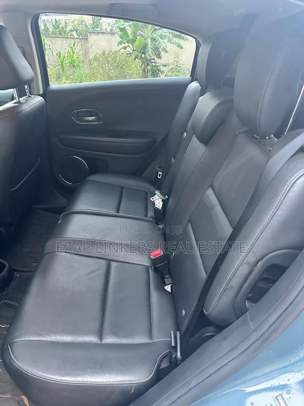 Honda HR-V 4dr SUV (1.5L 4cyl CVT) 2016 Green