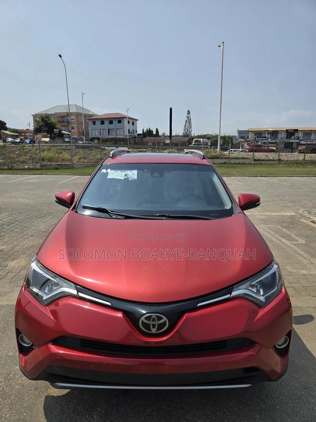 Toyota RAV4 2017 Red