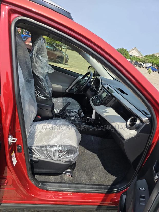Toyota RAV4 2017 Red