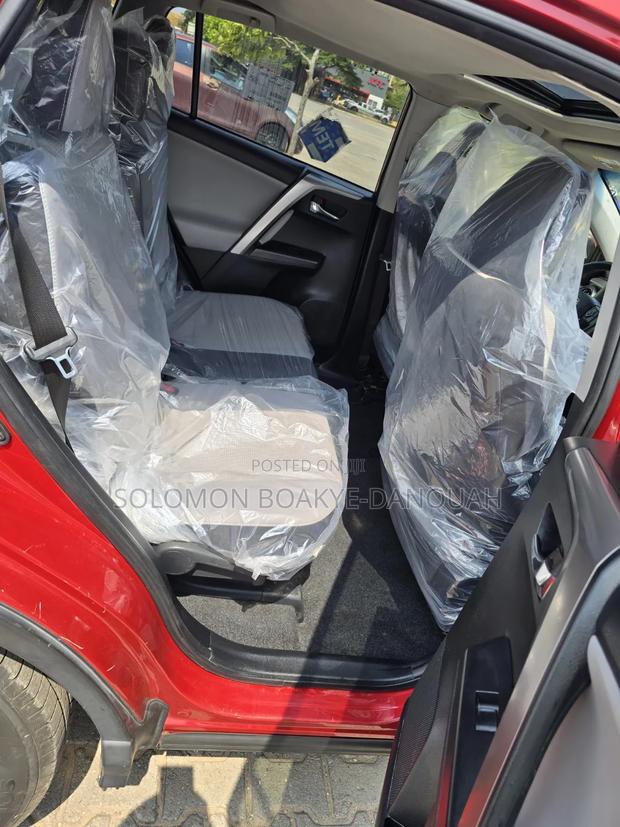 Toyota RAV4 2017 Red