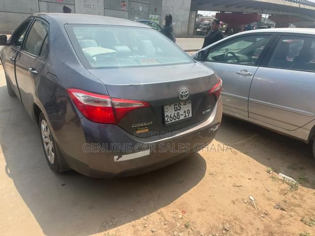 Toyota Corolla LE 4dr Sedan (1.8L 4cyl CVT) 2016 Gray