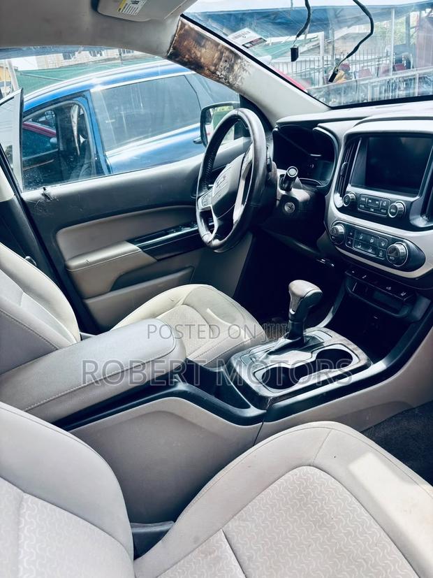 GMC Canyon 2018 Red
