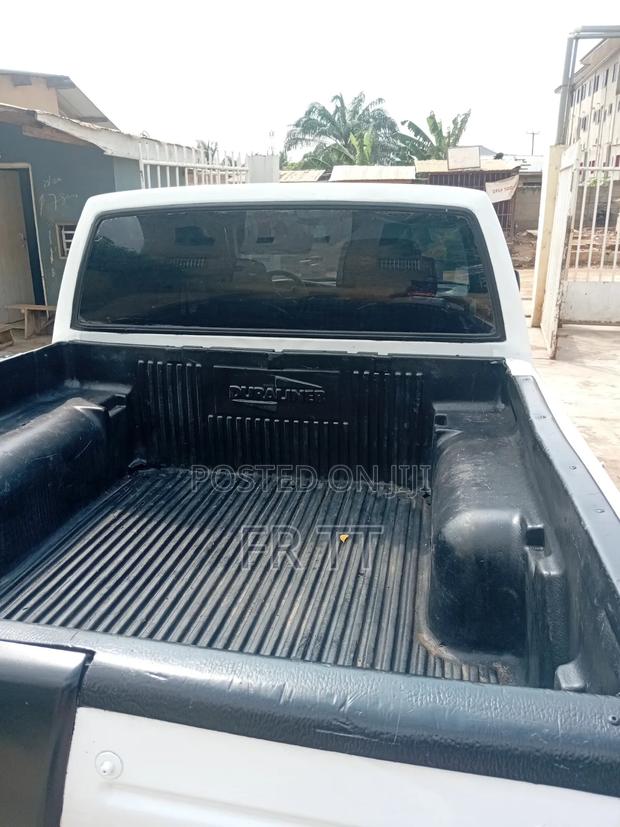 Nissan Hardbody 2010 White