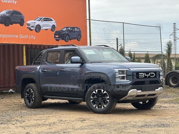 New BYD Shark 6 Shark Pickup 2026 Blue