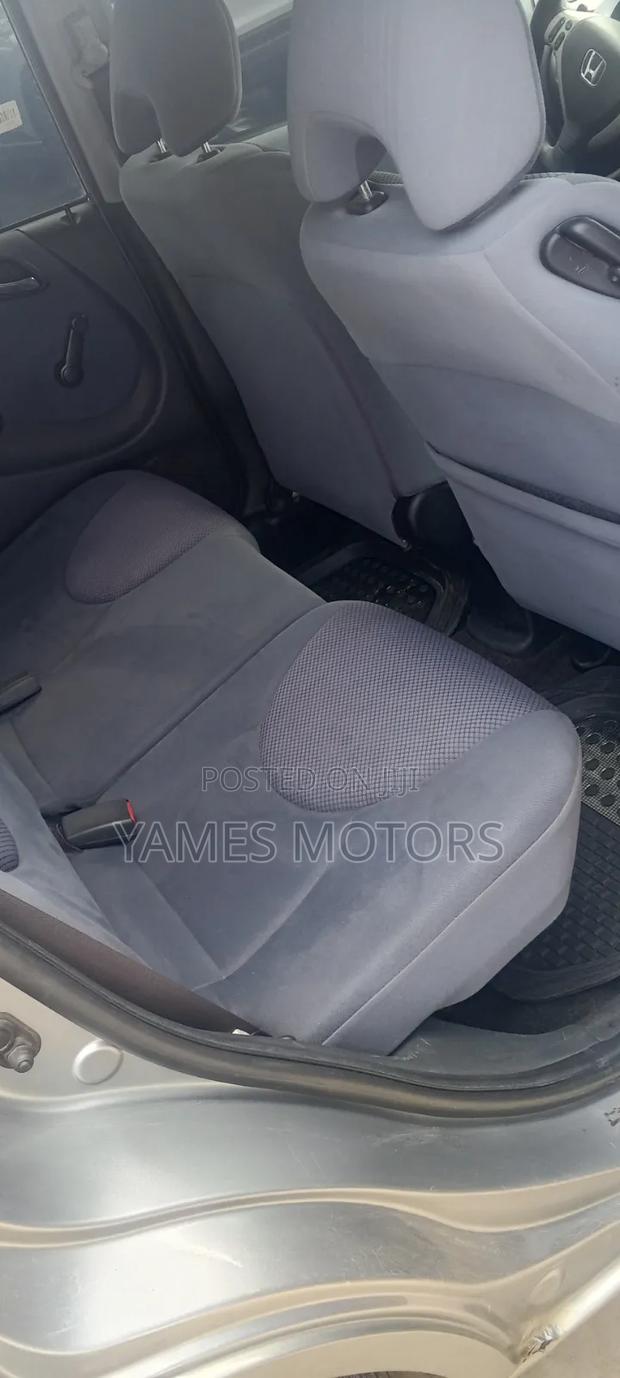 Honda Fit 2007 Gray