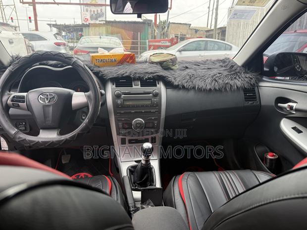 Toyota Corolla S 4dr Sedan (1.8L 4cyl 4A) 2013 Blue
