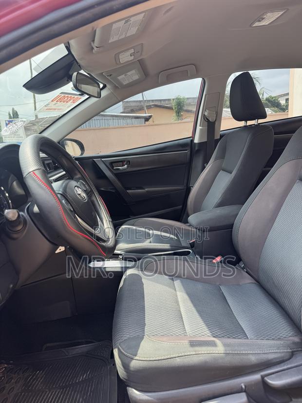 Toyota Corolla 2018 Red