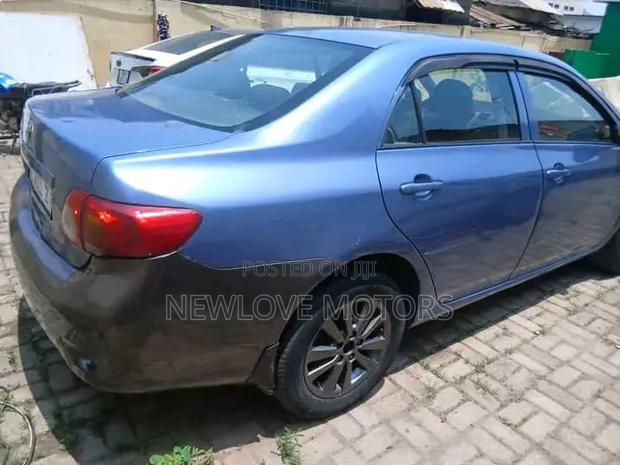 Toyota Corolla 2009 Blue