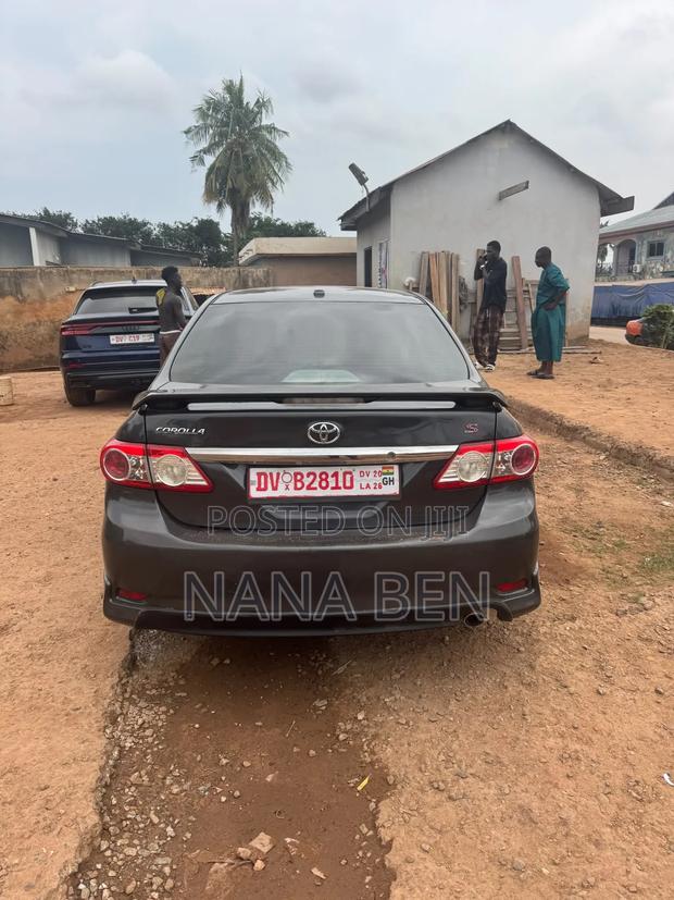 Toyota Corolla 2013 Gray