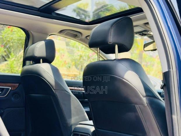 Honda CR-V Touring 2022 Blue