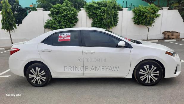 Toyota Corolla 2015 White