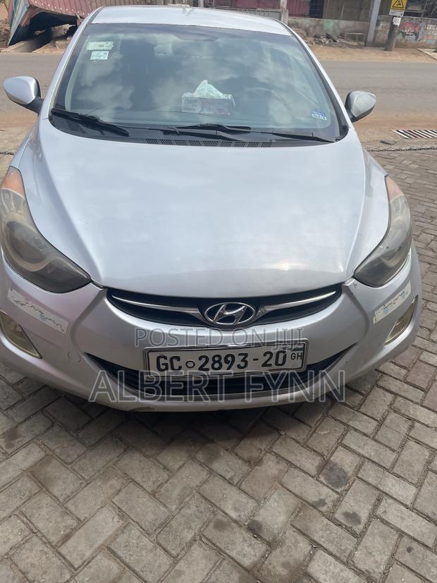 Hyundai Elantra 2011 Silver