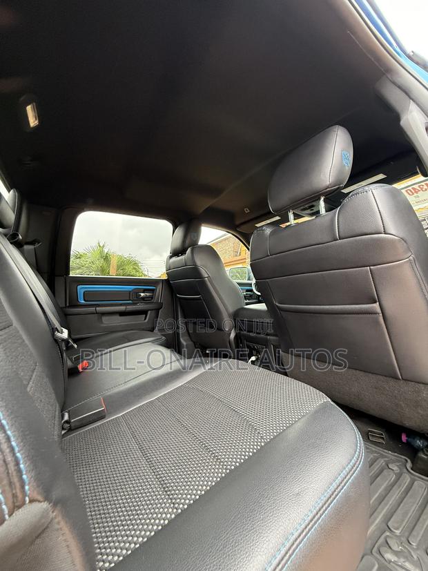 Dodge RAM 1500 5.7 Petrol RWD 2018 Blue