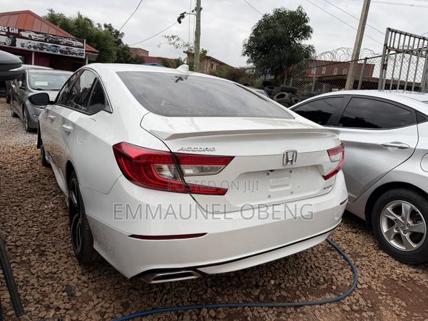 Honda Accord 2021 White