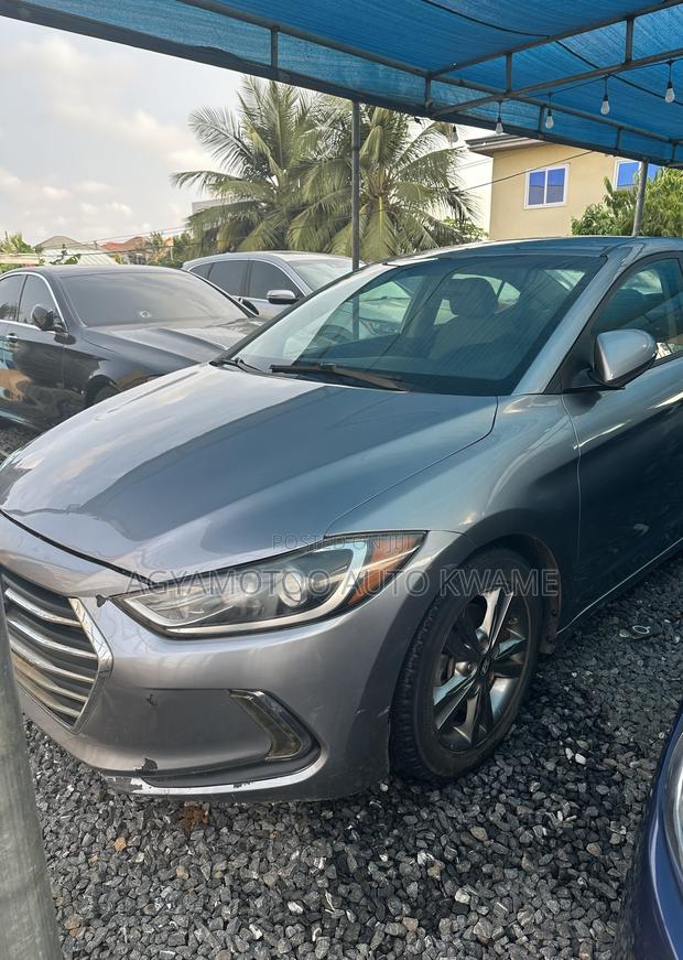 Hyundai Elantra ECO Sedan FWD (1.4L 4cyl 7A) 2017 Gray