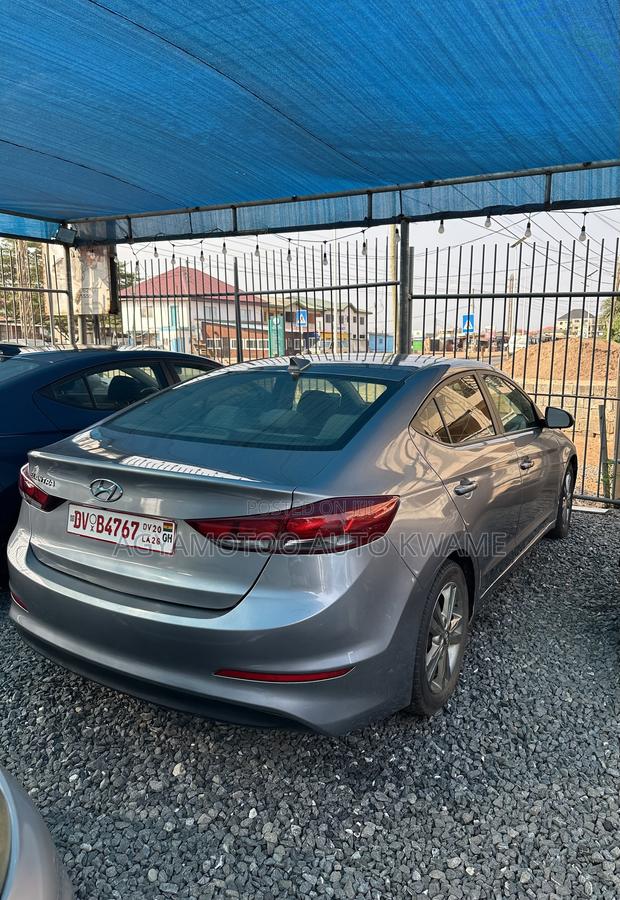 Hyundai Elantra ECO Sedan FWD (1.4L 4cyl 7A) 2017 Gray