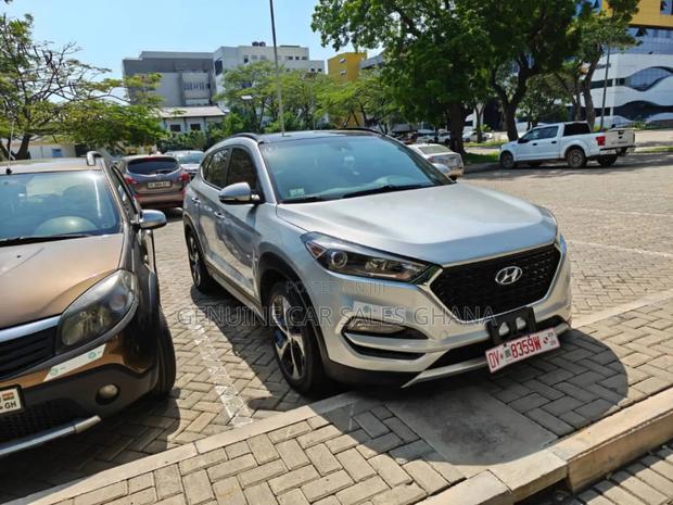 Hyundai Tucson 2018 Silver