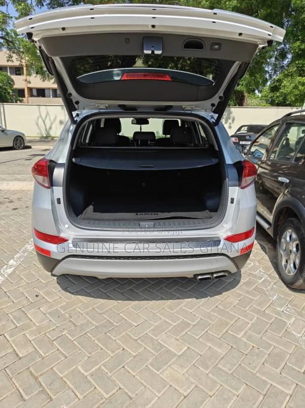 Hyundai Tucson 2018 Silver
