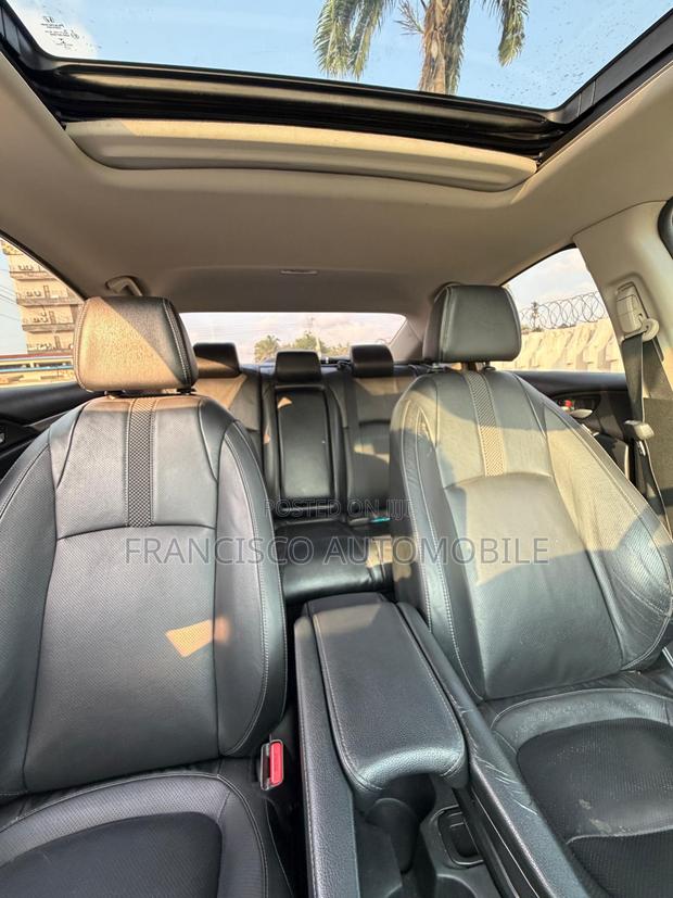 Honda Civic Touring Sedan 2019 Black