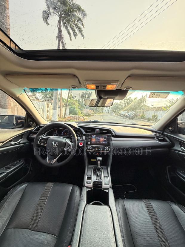 Honda Civic Touring Sedan 2019 Black