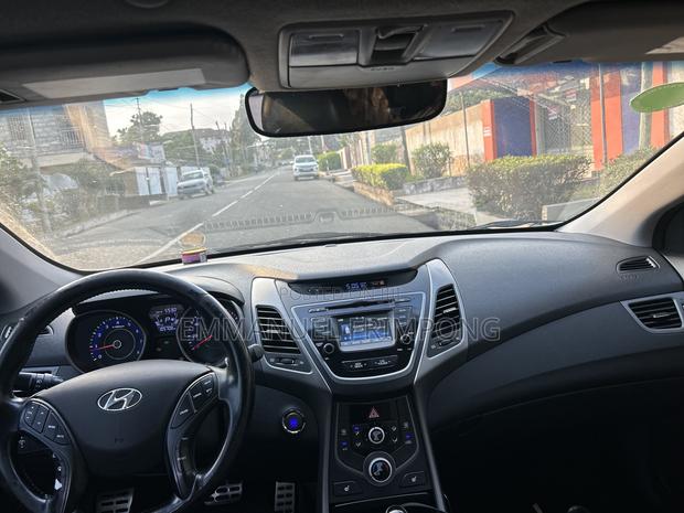 Hyundai Elantra Limited PZEV 4dr Sedan (1.8L 4cyl 6A) 2014 Gray