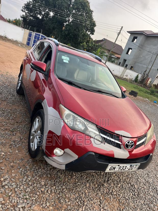 Toyota RAV4 LE 4dr SUV AWD (2.5L 4cyl 6A) 2015 Red